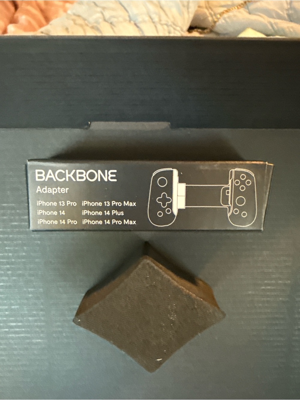 Backbone One Mobile Gaming Controller (Lightning) - Picture 4 of 4